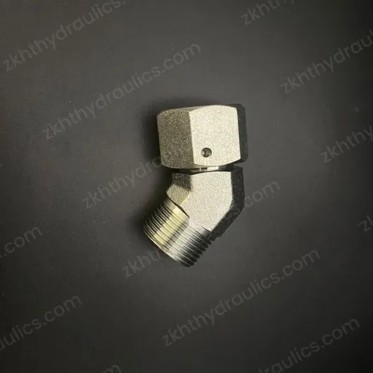 Adapters 45 °Elbow Reducer Tube Adaptor With Swivel Nut 2C4-2D4